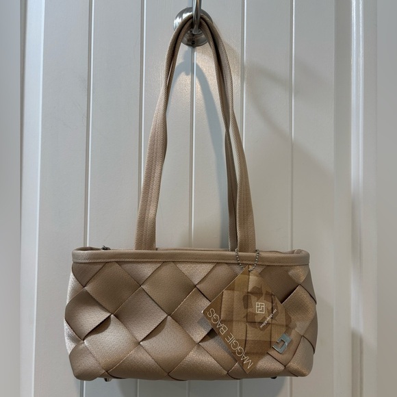 Maggie Bags Handbags - Maggie Bags Seat Belt Recycled Bag Shoulder Bag